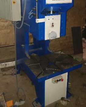 Hydraulic Punching Machine