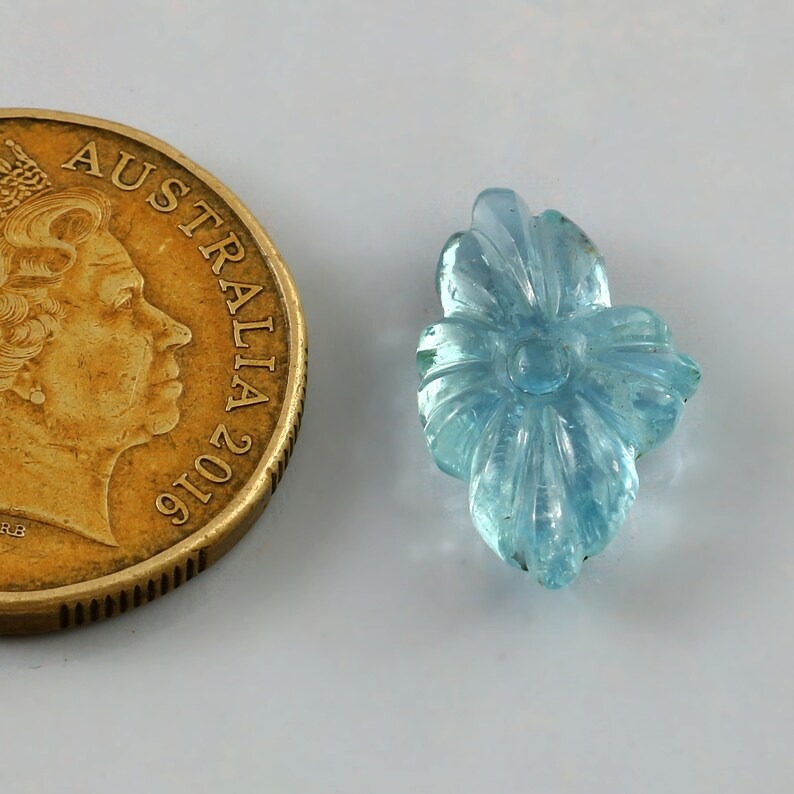 Natural Aquamarine Carving Flower Gemstone