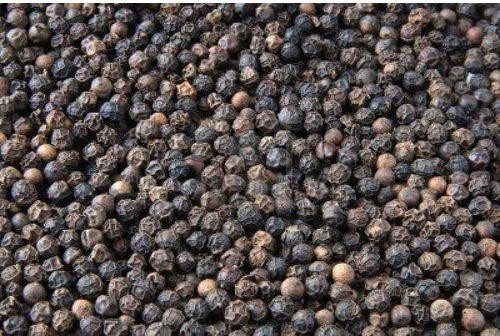 Dried Black Pepper Seeds