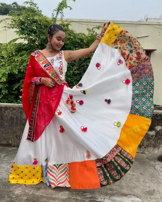 Navratri Special White Chaniya Chol