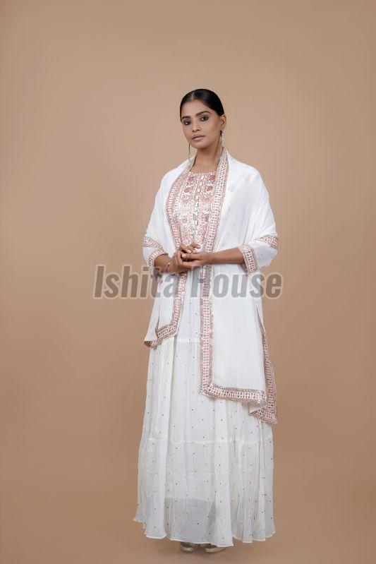 Ladies White Georgette Gown