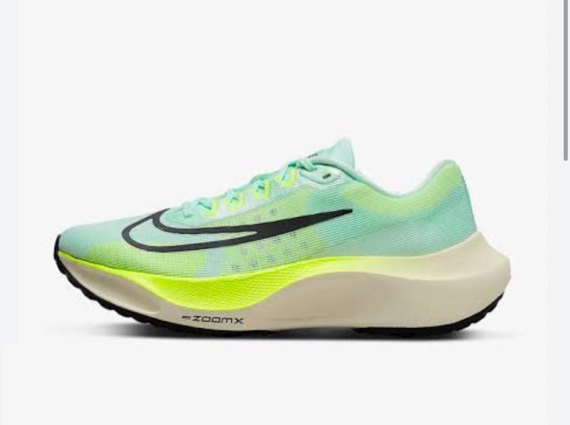 Nike Zoomx Sports Shoes