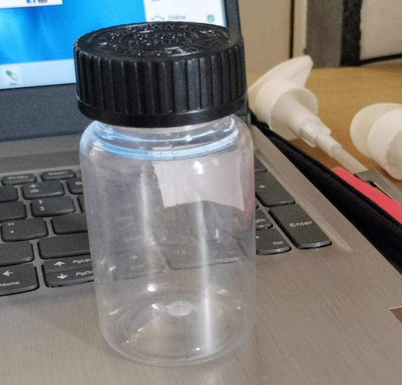 Transparent Plastic Tablet Container