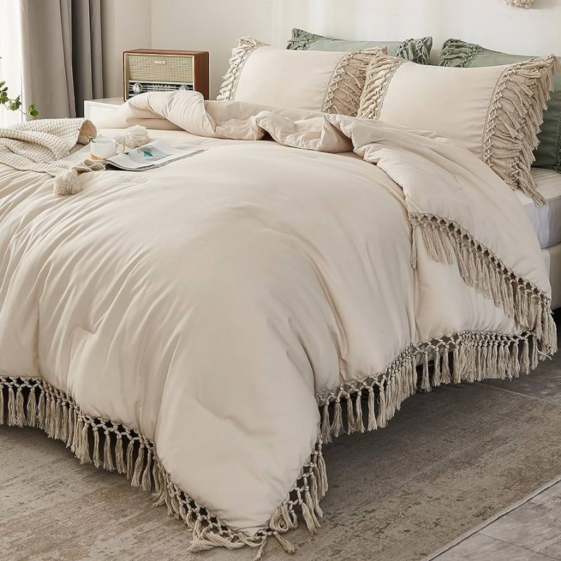 Tassel Bedding Set