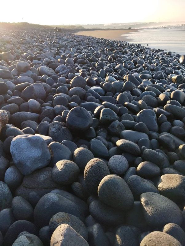 Black River Pebble Stone