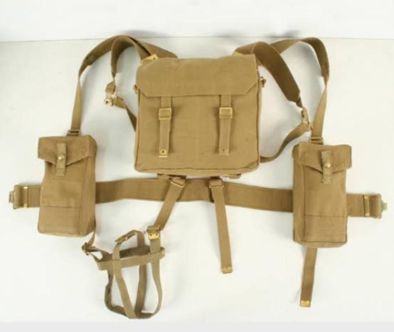 1937 Khaki Webbing Set