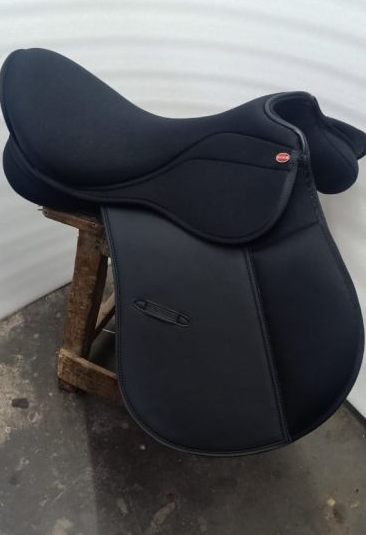 Professional Horse Saddle