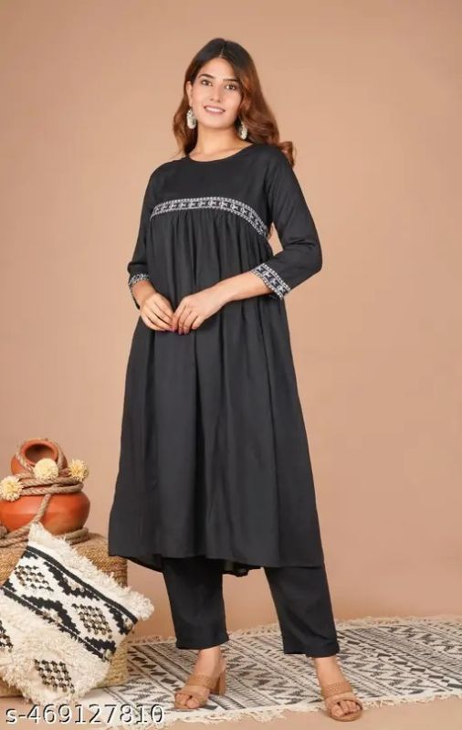 Women Viscose Rayon Kurta Pant Set