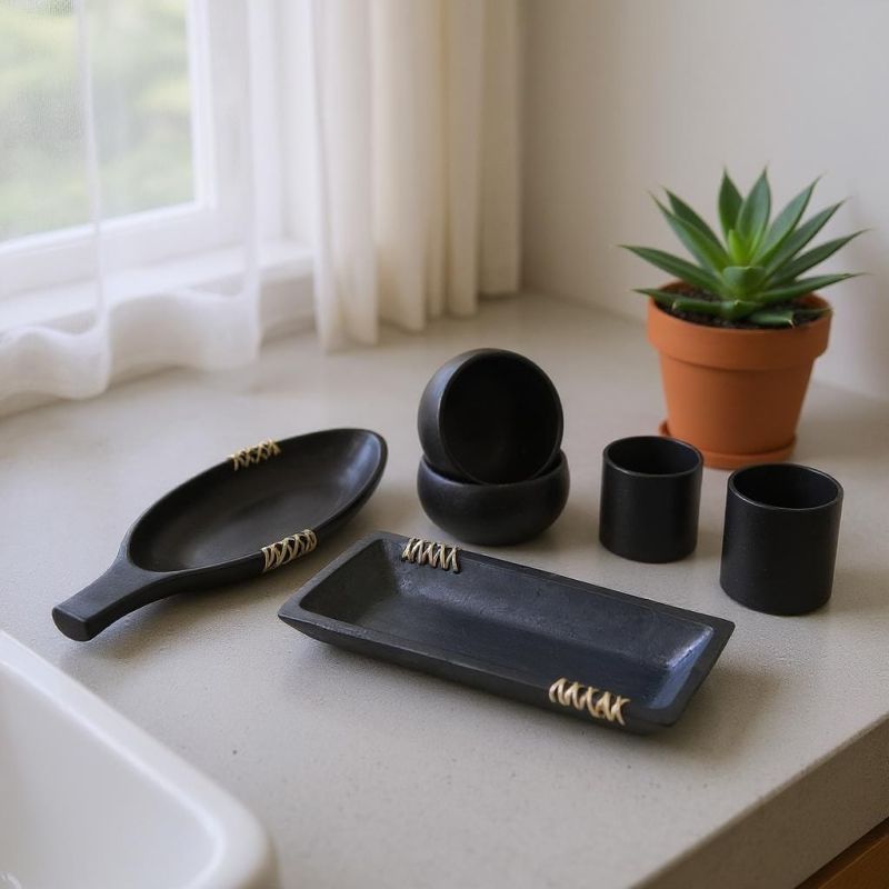 Black Longpi Pottery