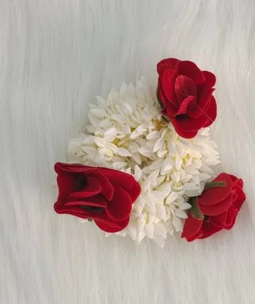 Artificial Rose Gajra