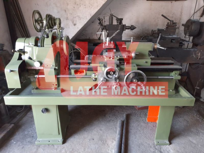 4.5 Feet Light Duty Lathe Machine