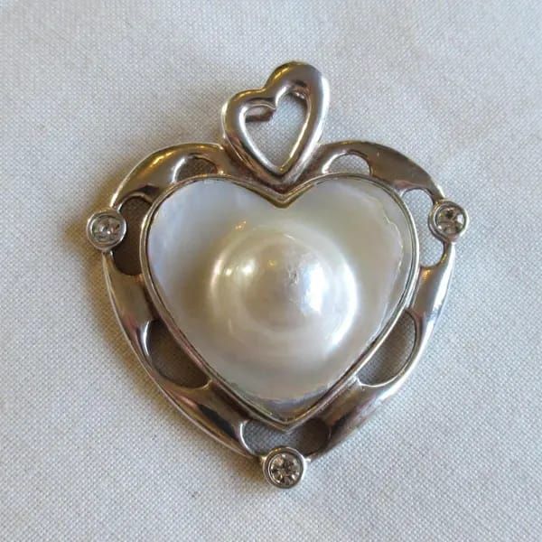 White Pearl Silver Pendant