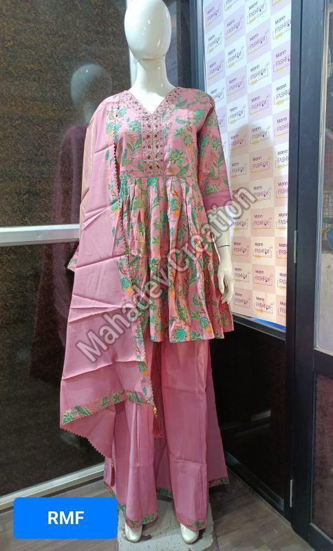 Ladies Ethnic Wear Floral Kurta Set