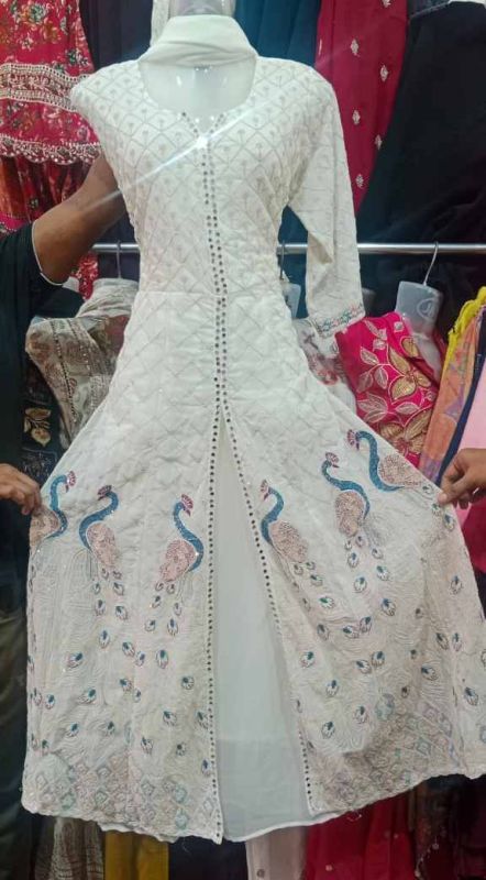 Embroidered Ladies Georgette Kurti Set