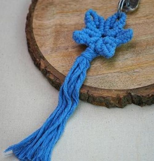 Macrame Blue Shooting Star Keychain