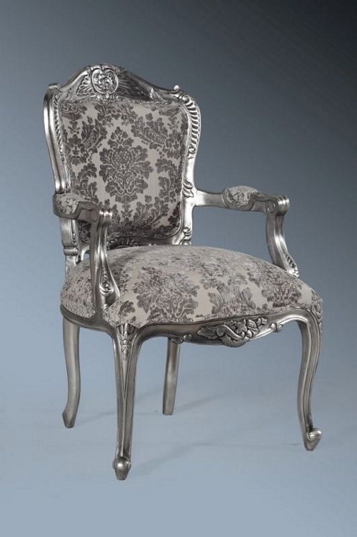 Furniture & Seating