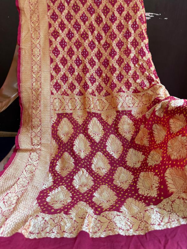 Ladies Bandhani Zari Georgette Saree
