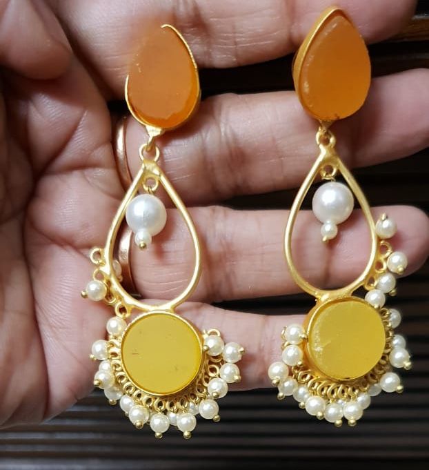 Ladies Orange Pearl Drop Earpiece