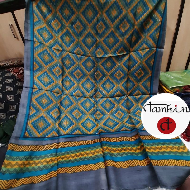 Ladies Zigzag Diamond Tussar Silk Stole