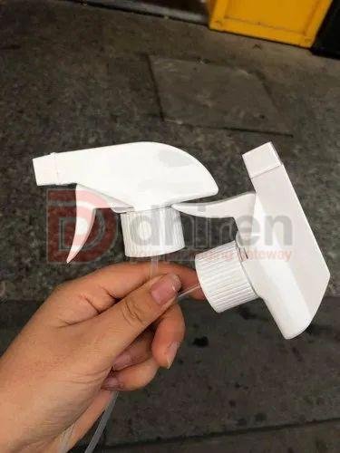 White Plastic Trigger Sprayer