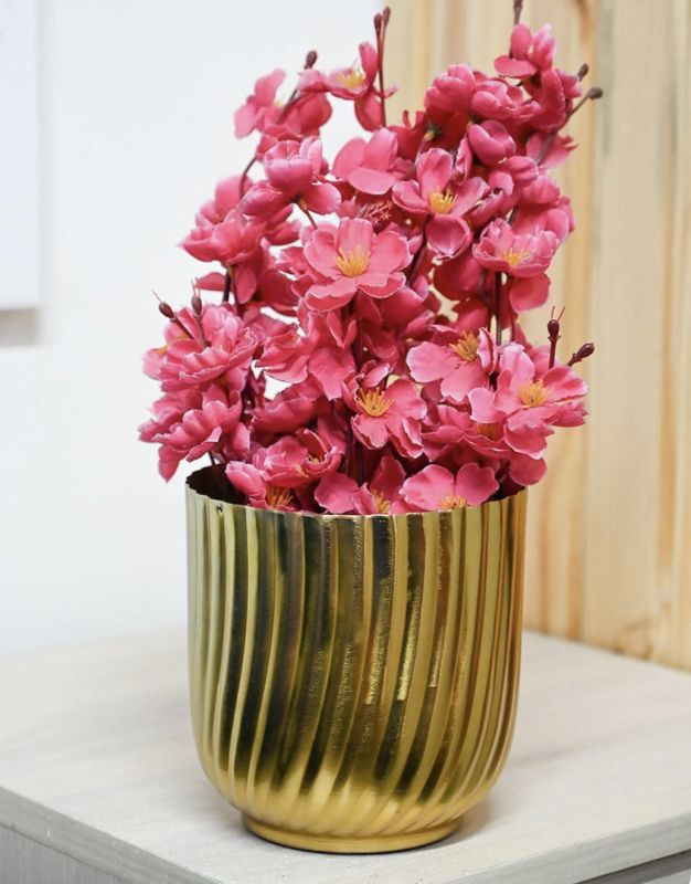 Golden Polished Decorative Vase