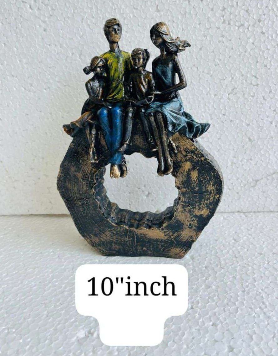 10 Inch Ring Couple Family Shopiece Statue