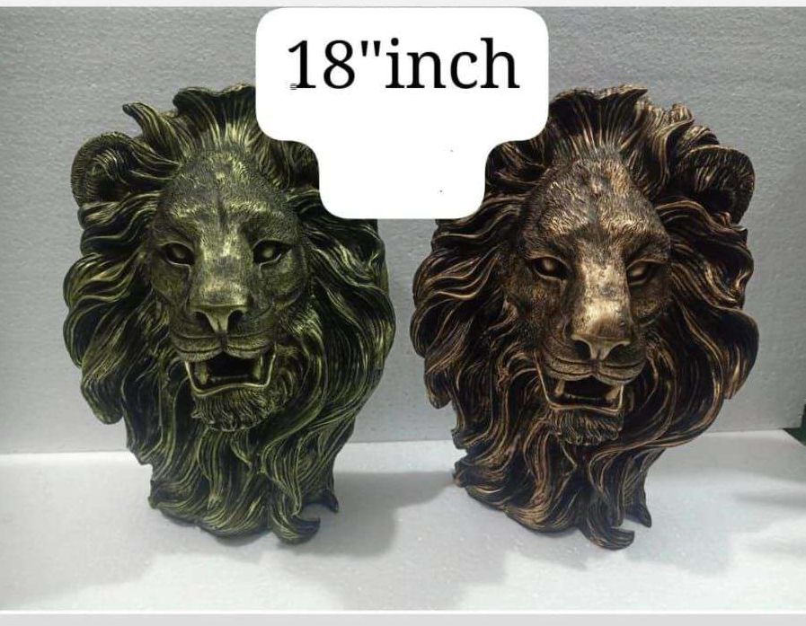 18 Inch Lion Fact Showpiece Statue