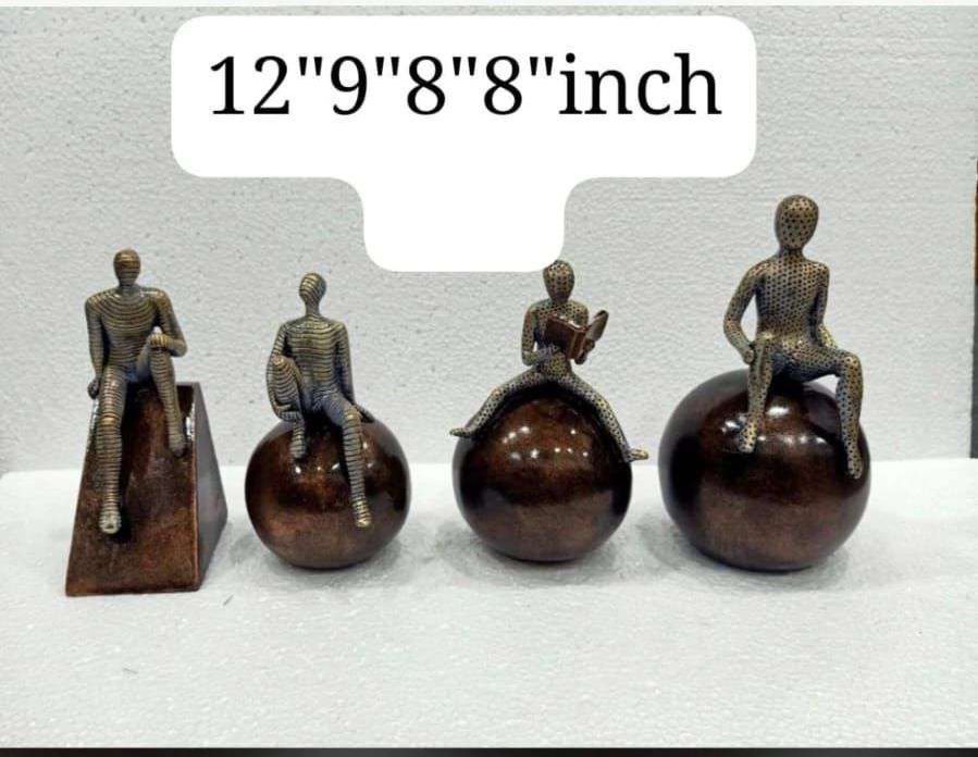 Polyresin Showpiece Human Statue