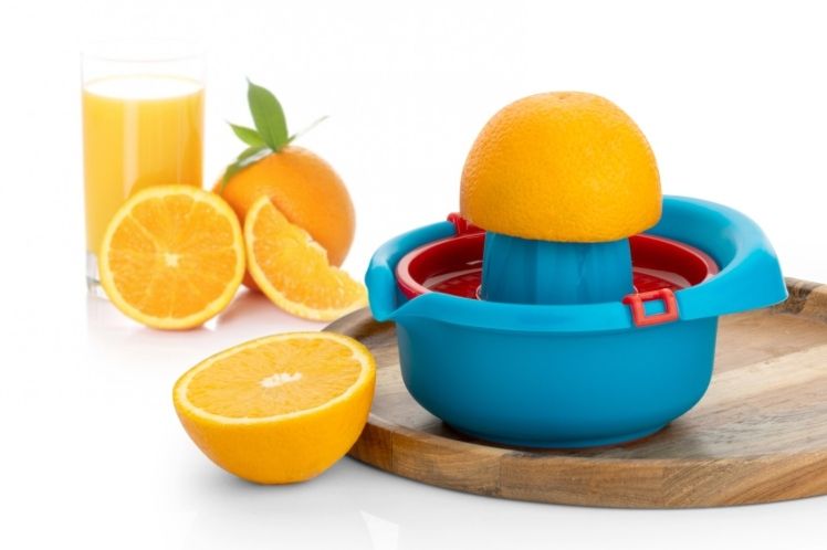 Blue Plastc Fruit Squeezer
