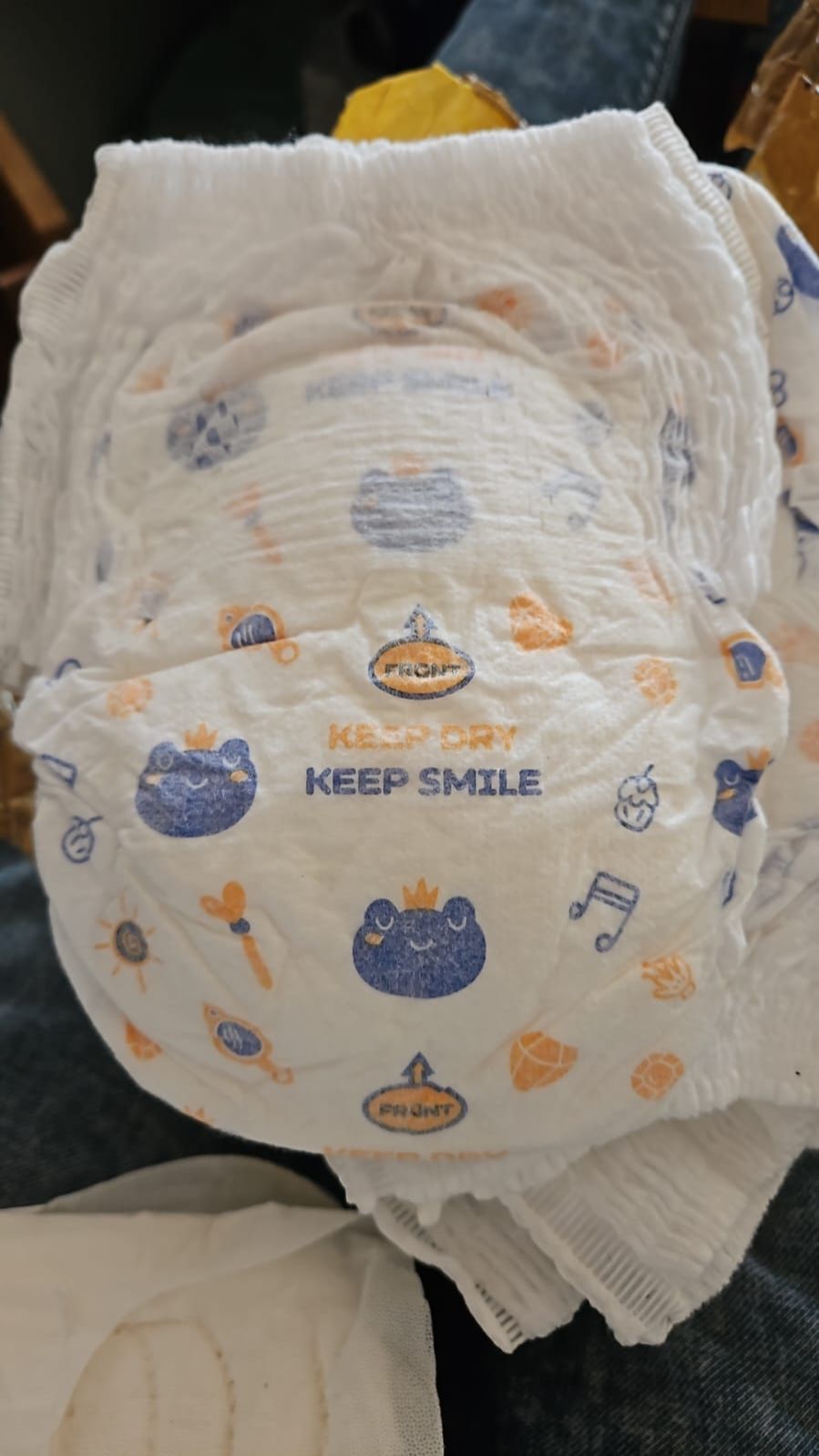 Medium Non Woven Baby Diaper