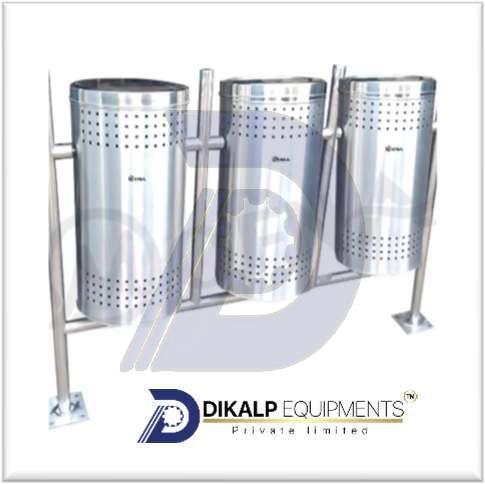 Stainless Steel Pole Mounted Dustbin