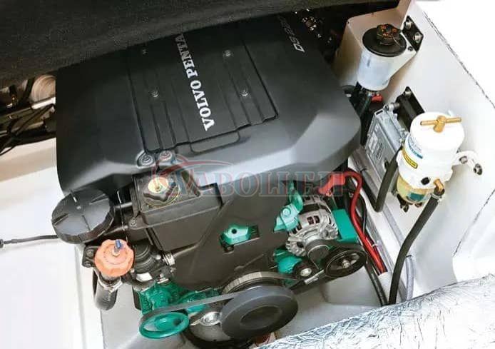 Volvo Penta D3-220 Marine Diesel Engine