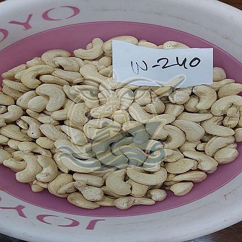 W240 Whole Cashew Nuts