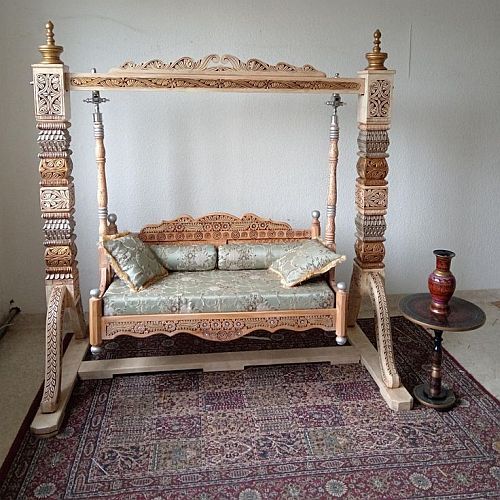 Luxury Wooden Carving Floor Standing Swing