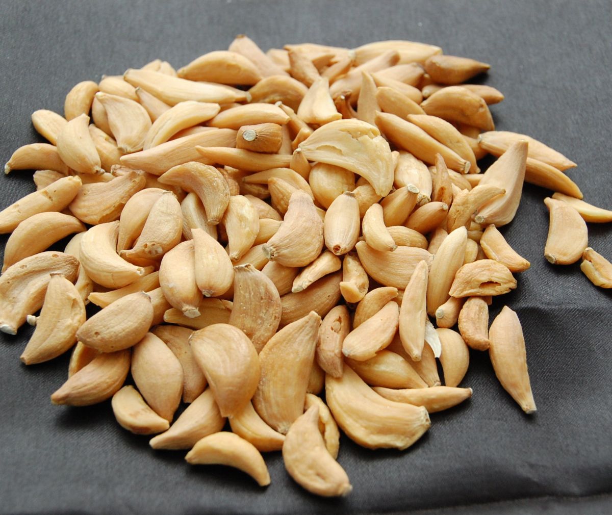 Dehydrated Garlic Flakes