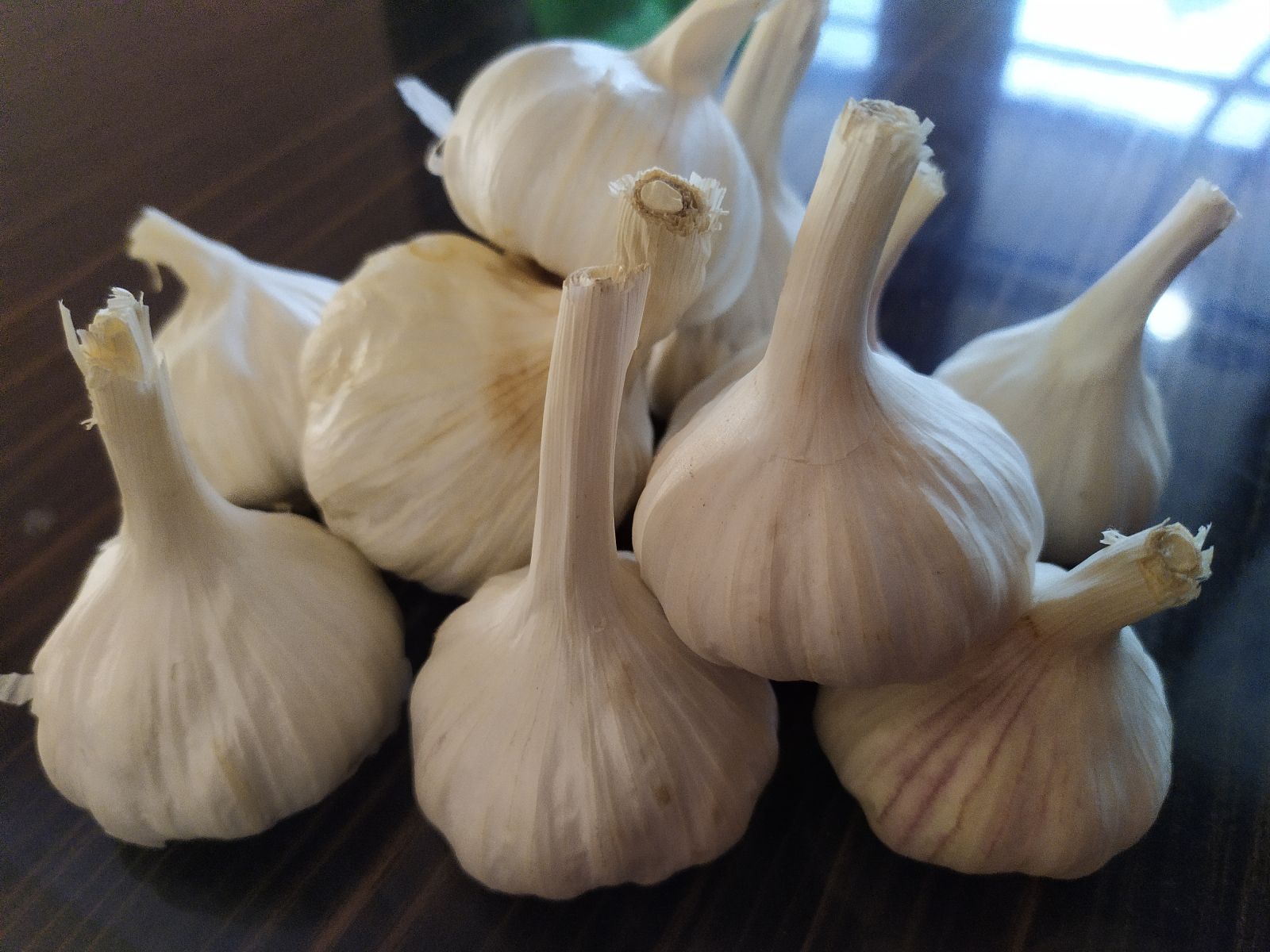 Farm White Garlic
