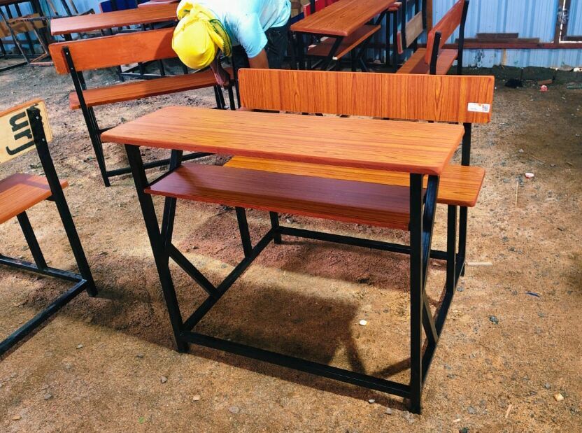 Wooden Polished School Dual Desk Bench