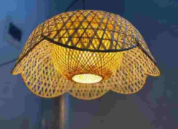 Dome Petal Edge Pendant Light