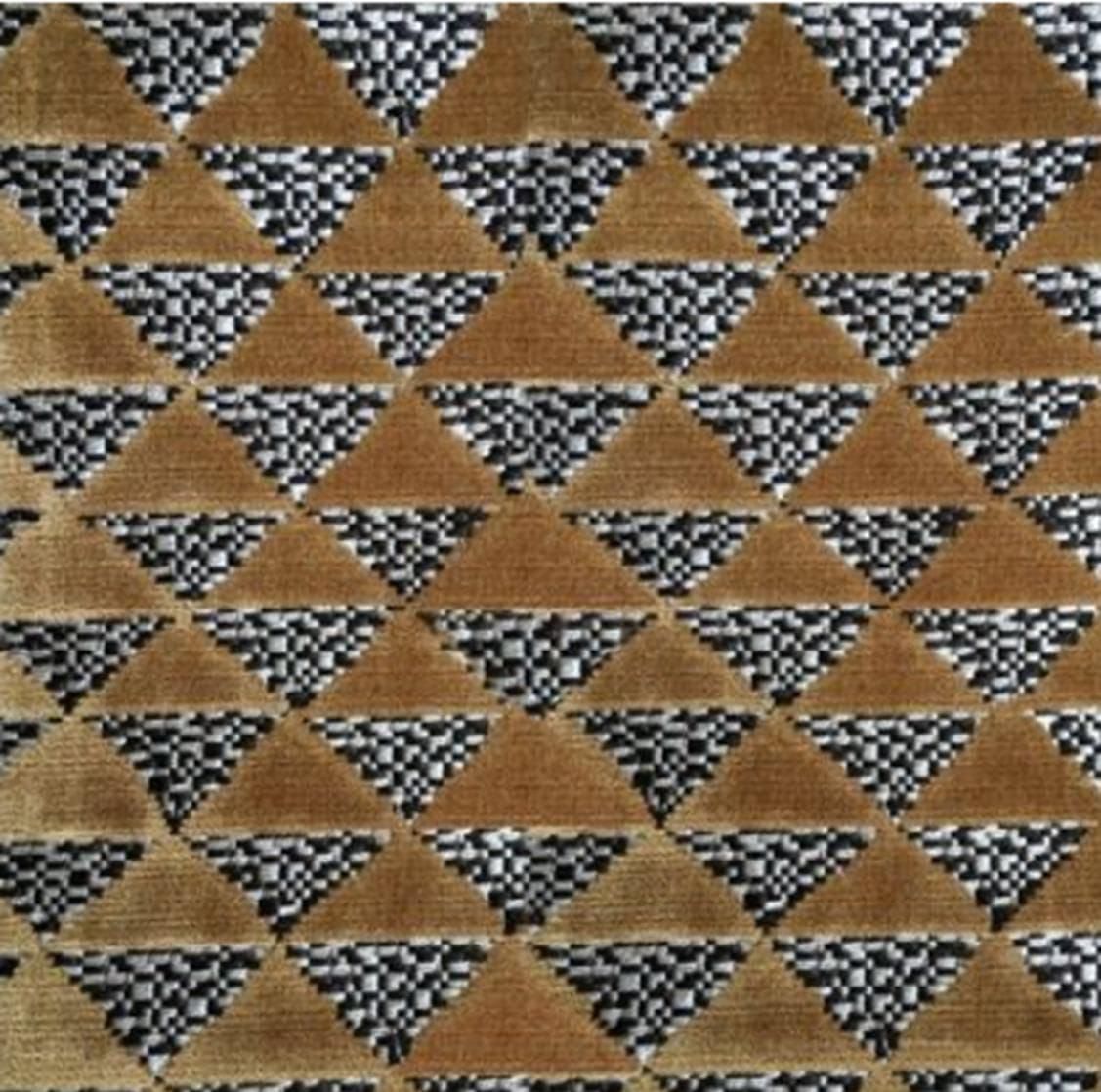 Golden Triangle Pattern Handmade Wool Jute Rug