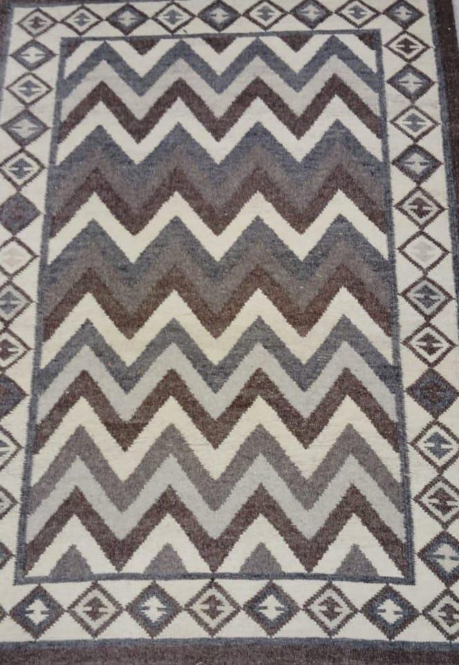 Grey Chevron Pattern Handmade Wool Jute Rug