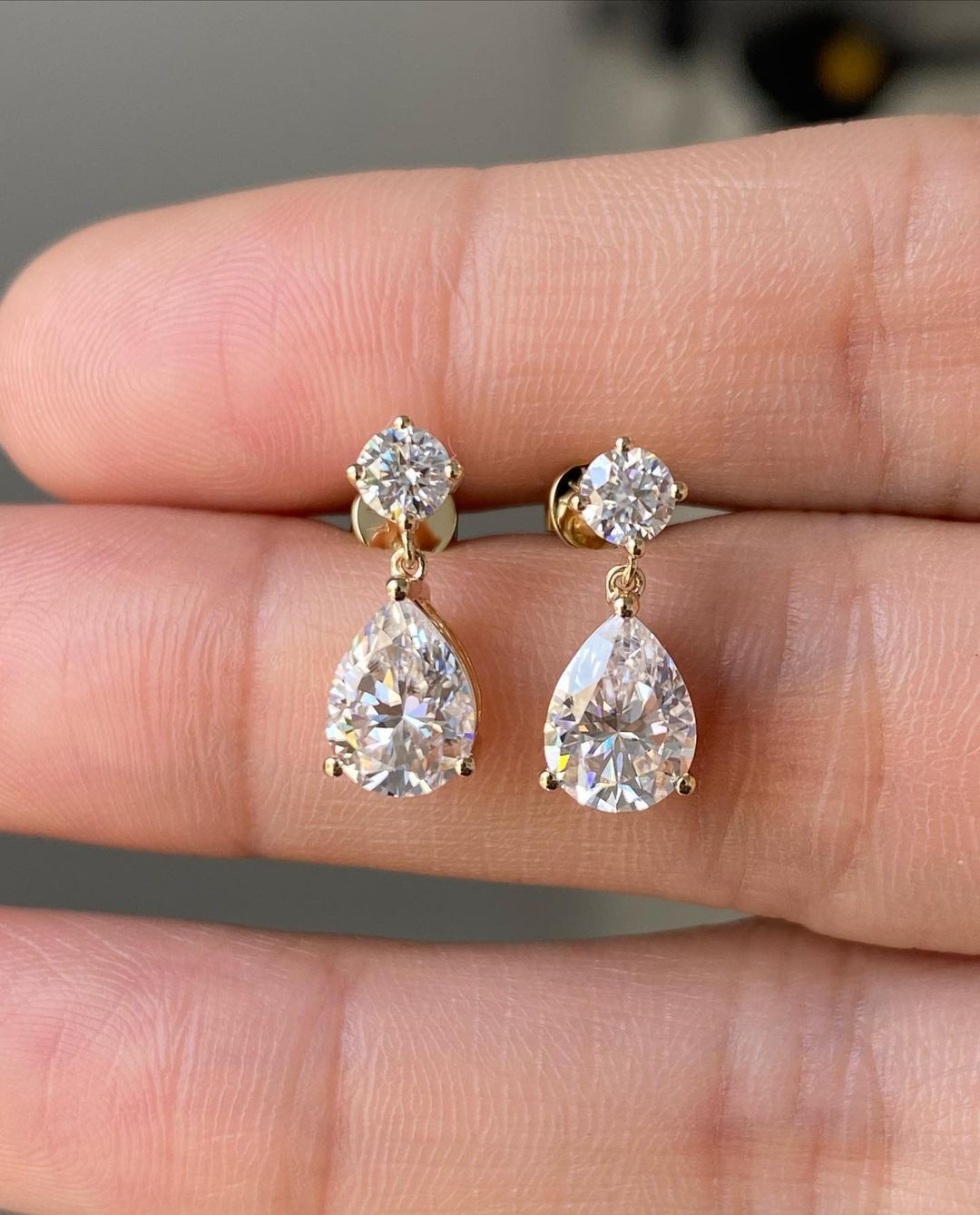 Ladies Stylish Diamond Drop Earrings