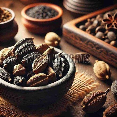 Natural Bold Black Cardamom Pods