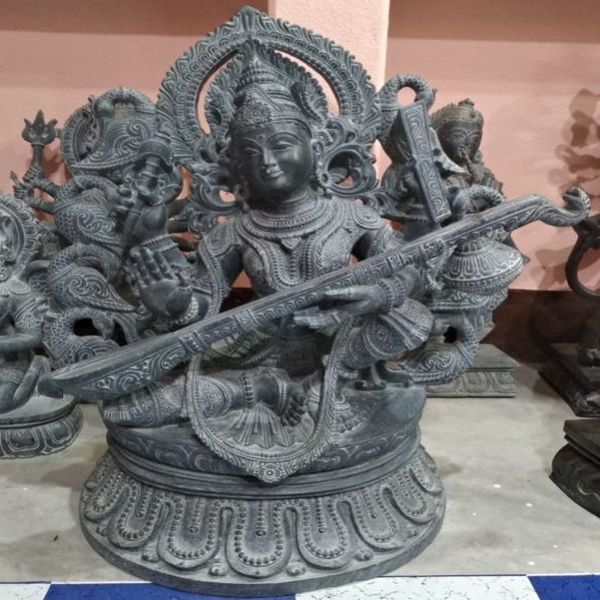 Saraswati Statue