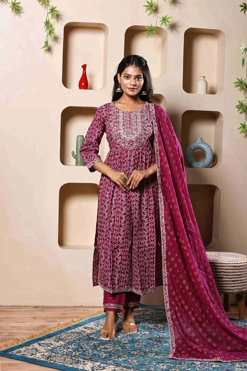 Ruhani Rosewood Thread Suit Set