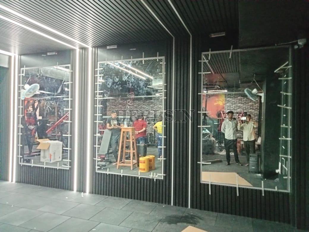 Frameless Gym Wall Mirror