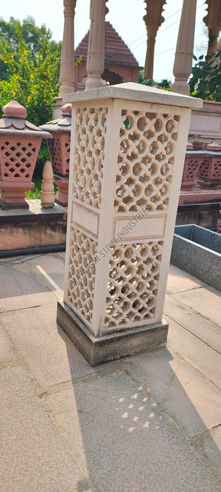 Red Sandstone Outdoor Garden Lamp