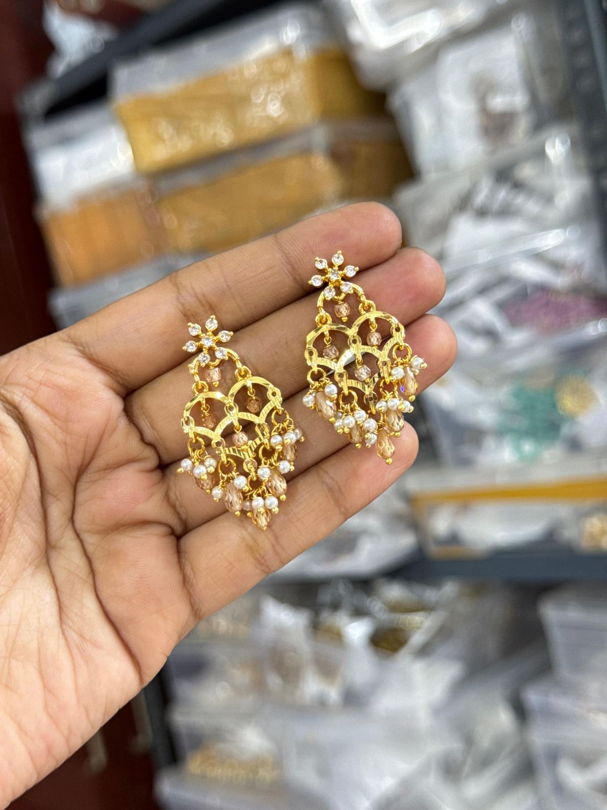 Ladies Golden &AMP; White Stone Kundan Earrings