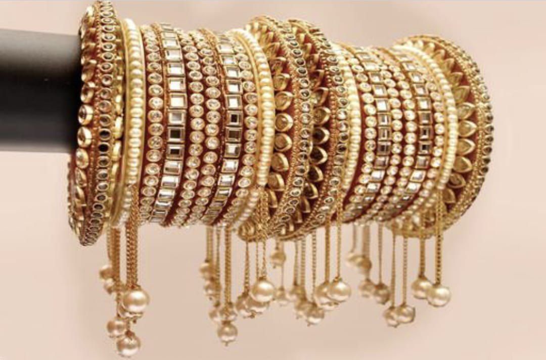 Party Golden Rajwadi Chuda Set