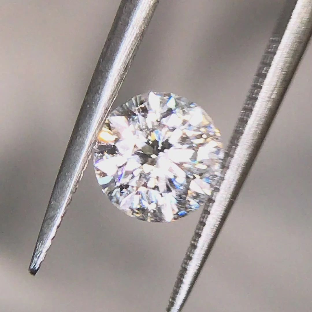 100% Natural Certified Round Diamonds