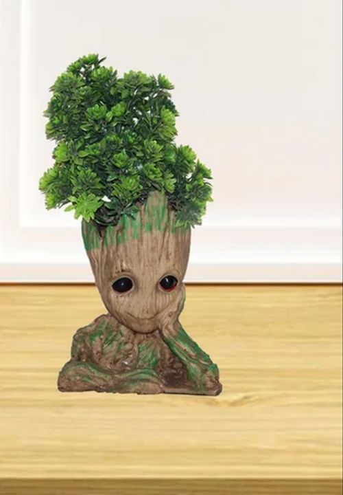 Groot Thinking Polyresin Showpiece